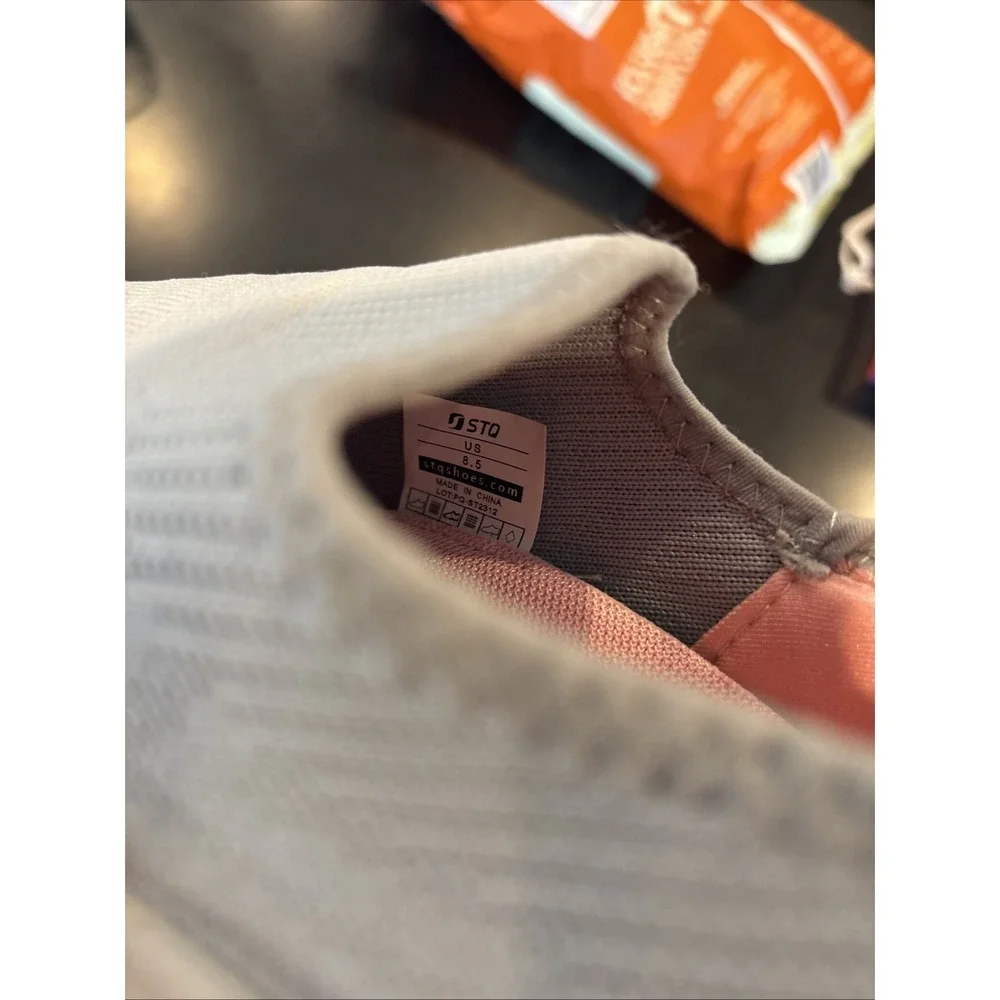 STQ Slip-on Women's Sz 8.5 Walking Shoes w/ Arch Support Memory Foam Gray/Pink
